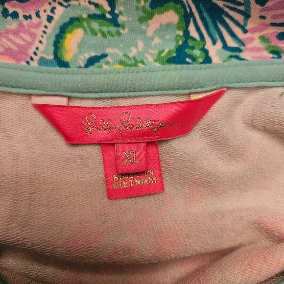 Lilly Pulitzer UPF 50 Skipper Popover - Picture 2 of 2